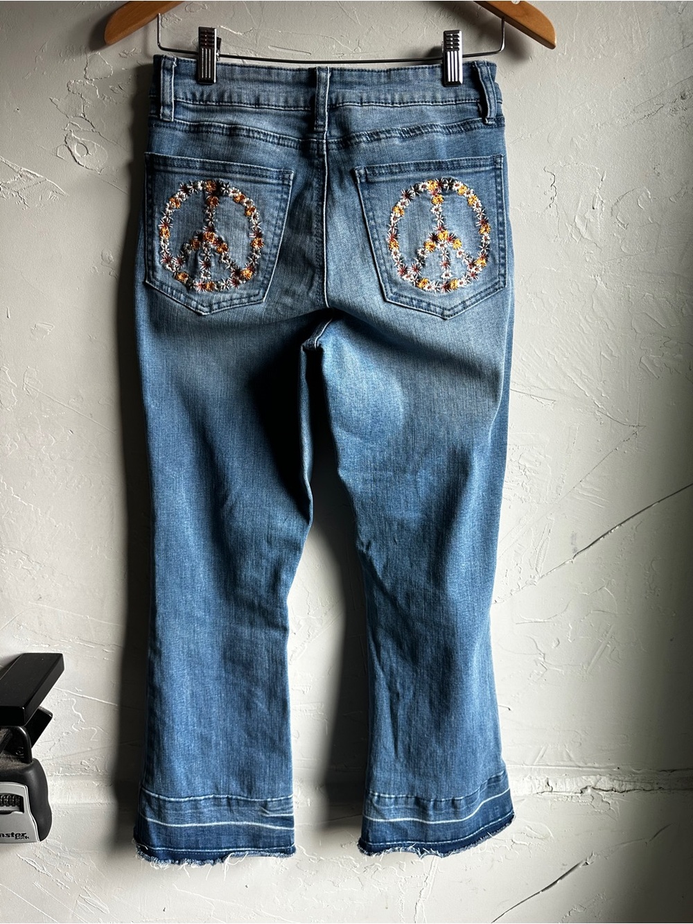 Y2K Embroidered Daisy Peace Sign Jeans‎ Hippie Boho Flare Festival Indie Sz 27/5